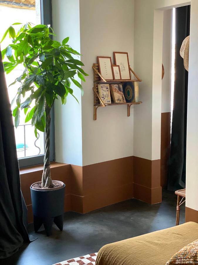 Madame Les Vans - Chambre D'Hotes - Charme Et Design Bed & Breakfast Bagian luar foto
